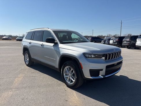 New 2026 Jeep Grand Cherokee L Laredo w/ MOPAR Finishing Package AWD/4WD image 1