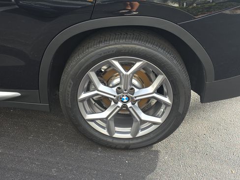 Used 2023 BMW X3 sDrive30i w/ Premium Package image 7