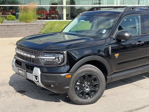 New 2026 Ford Bronco Sport Badlands AWD/4WD image 2
