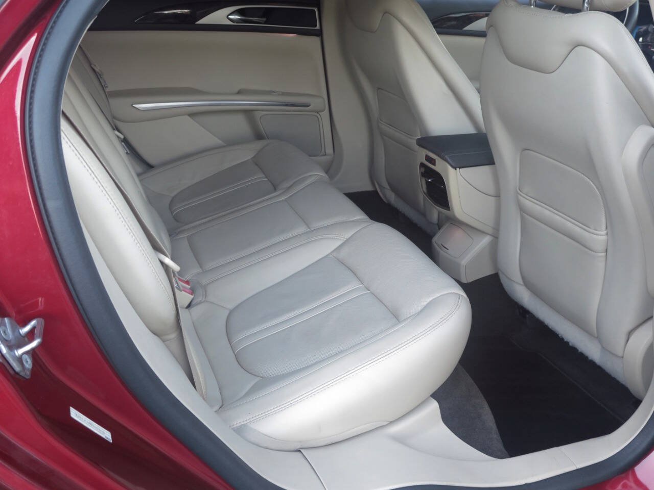 Used 2015 Lincoln MKZ Hybrid w/ Equipment Group 202A Reserve FWD image 15