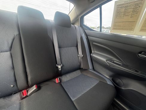 Used 2025 Nissan Versa SV FWD image 36