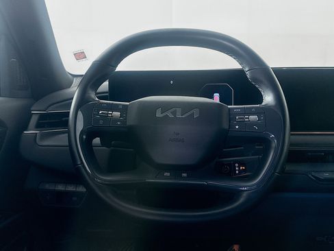 Used 2024 Kia EV9 GT-Line AWD/4WD image 18