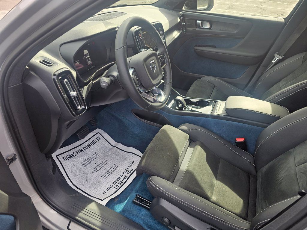 Certified 2023 Volvo XC40 Recharge Ultimate AWD/4WD image 16