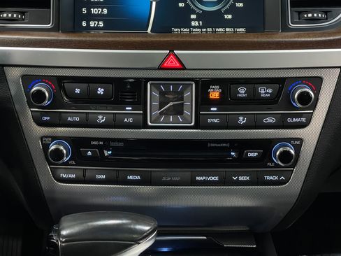 Used 2018 Genesis G80 5.0 Ultimate image 25