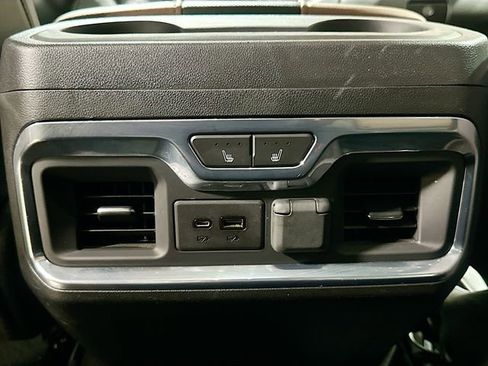 Used 2021 Chevrolet Silverado 1500 High Country w/ Technology Package AWD/4WD image 29