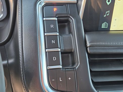 Used 2024 Chevrolet Tahoe LT w/ LT Signature Package AWD/4WD image 30