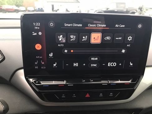 Used 2023 Volkswagen ID.4 Pro S Plus image 22