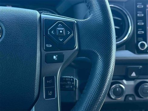 Used 2021 Toyota Tacoma TRD Off-Road image 27