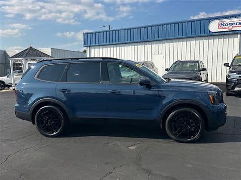 Used 2025 Kia Telluride EX X-Line AWD/4WD image 2