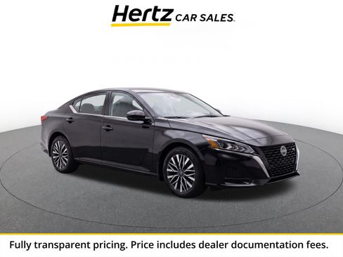 Used 2025 Nissan Altima 2.5 SV FWD image 1