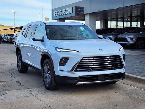 New 2026 Buick Enclave Preferred image 2