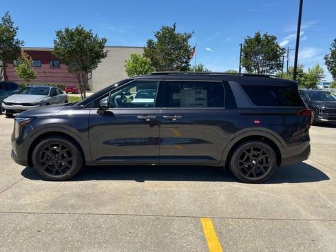 New 2026 Kia Carnival SX Prestige FWD image 5