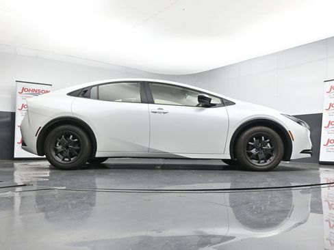 Used 2024 Toyota Prius LE image 24