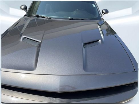 Used 2019 Dodge Challenger SXT RWD image 13