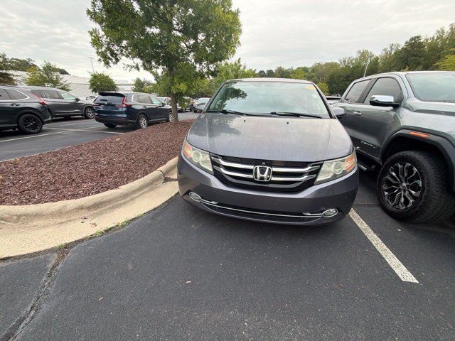 Used 2016 Honda Odyssey Touring Elite image 5