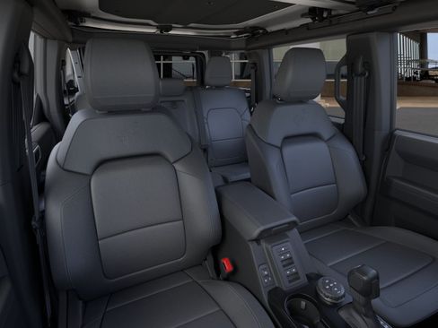 New 2026 Ford Bronco Badlands w/ Black Appearance Package AWD/4WD image 10