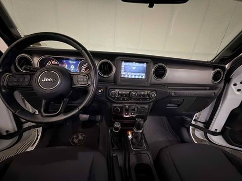 Used 2021 Jeep Wrangler Sport AWD/4WD image 14