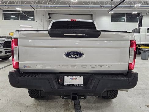Used 2019 Ford F350 Lariat w/ Lariat Ultimate Package image 5