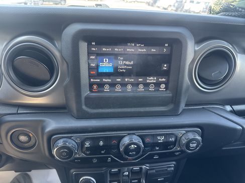 Used 2022 Jeep Wrangler Unlimited Sport AWD/4WD image 23
