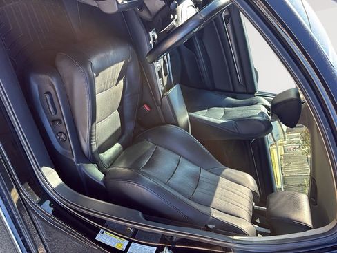 Used 2018 Honda Accord Touring image 11