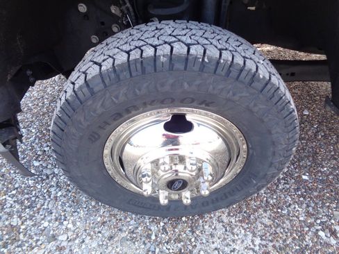 Used 2023 Ford F350 XLT image 61