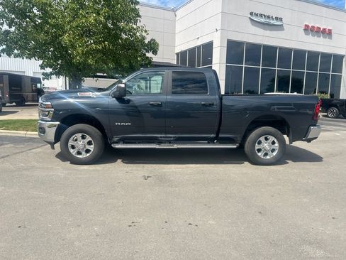 Used 2026 RAM 2500 Big Horn AWD/4WD image 6