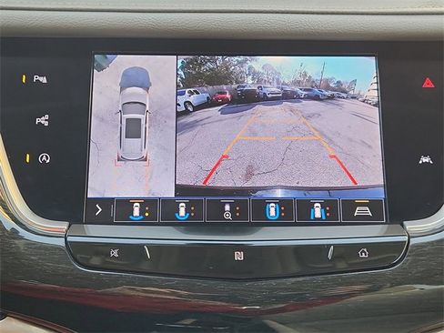 Used 2020 Cadillac XT6 Premium Luxury image 14