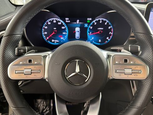 Used 2023 Mercedes-Benz GLC 300 4MATIC Coupe image 23