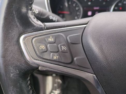Used 2019 Chevrolet Equinox LT w/ Sun & Navigation Package AWD/4WD image 30