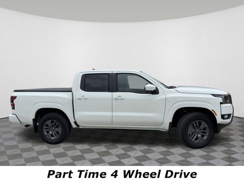 Certified 2025 Nissan Frontier SV w/ SV Convenience Package image 2