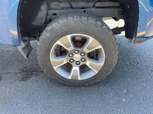 Used 2019 Chevrolet Colorado Z71 AWD/4WD image 11