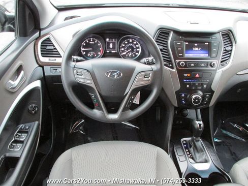 Used 2017 Hyundai Santa Fe Sport image 16