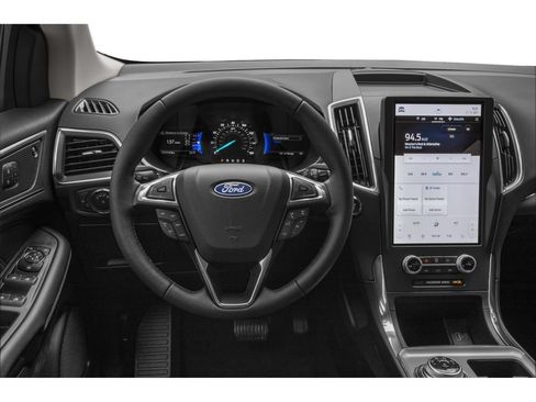 Used 2024 Ford Edge Titanium AWD/4WD image 4