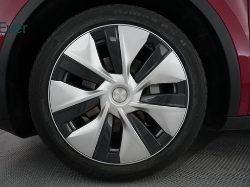 Used 2021 Tesla Model Y Long Range image 20