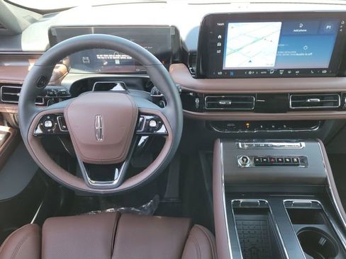 New 2026 Lincoln Aviator Reserve AWD/4WD image 8