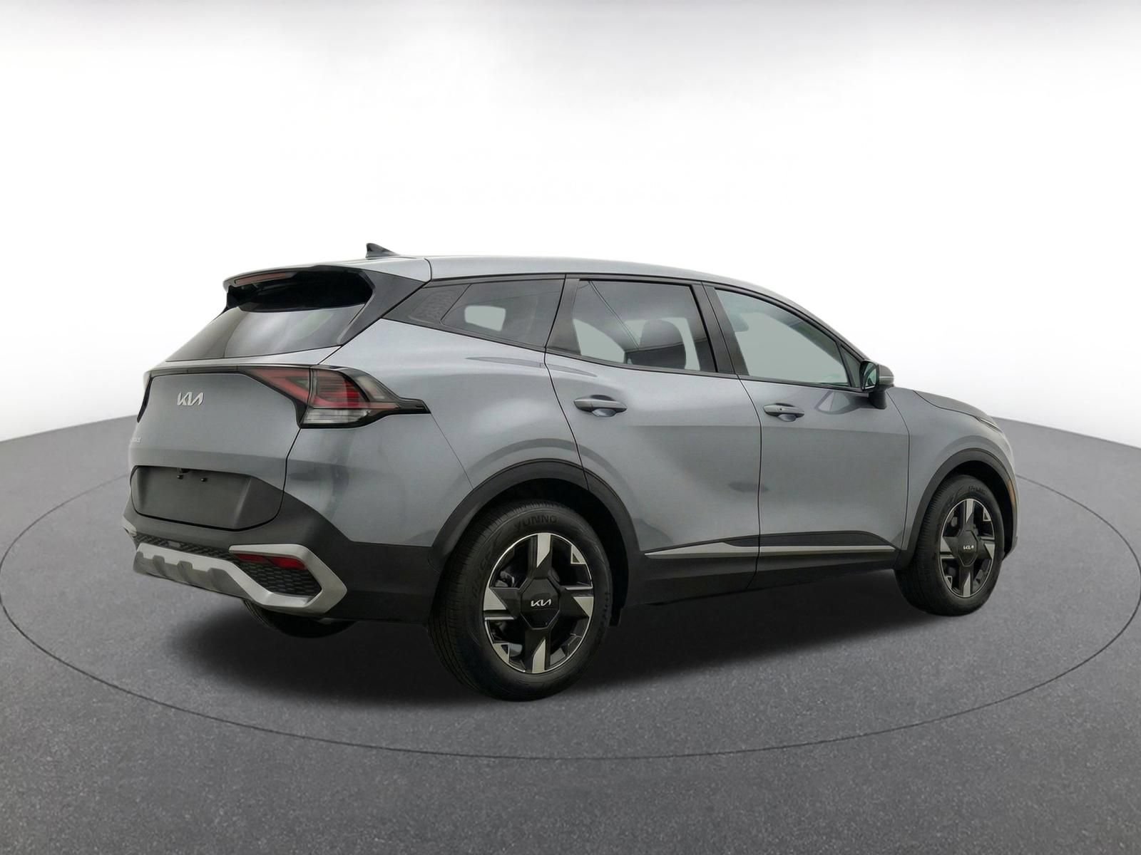 Used 2026 Kia Sportage LX FWD image 13