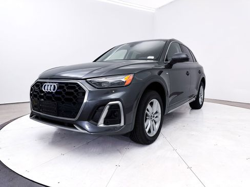 Used 2023 Audi Q5 2.0T Premium w/ Convenience Package AWD/4WD image 15