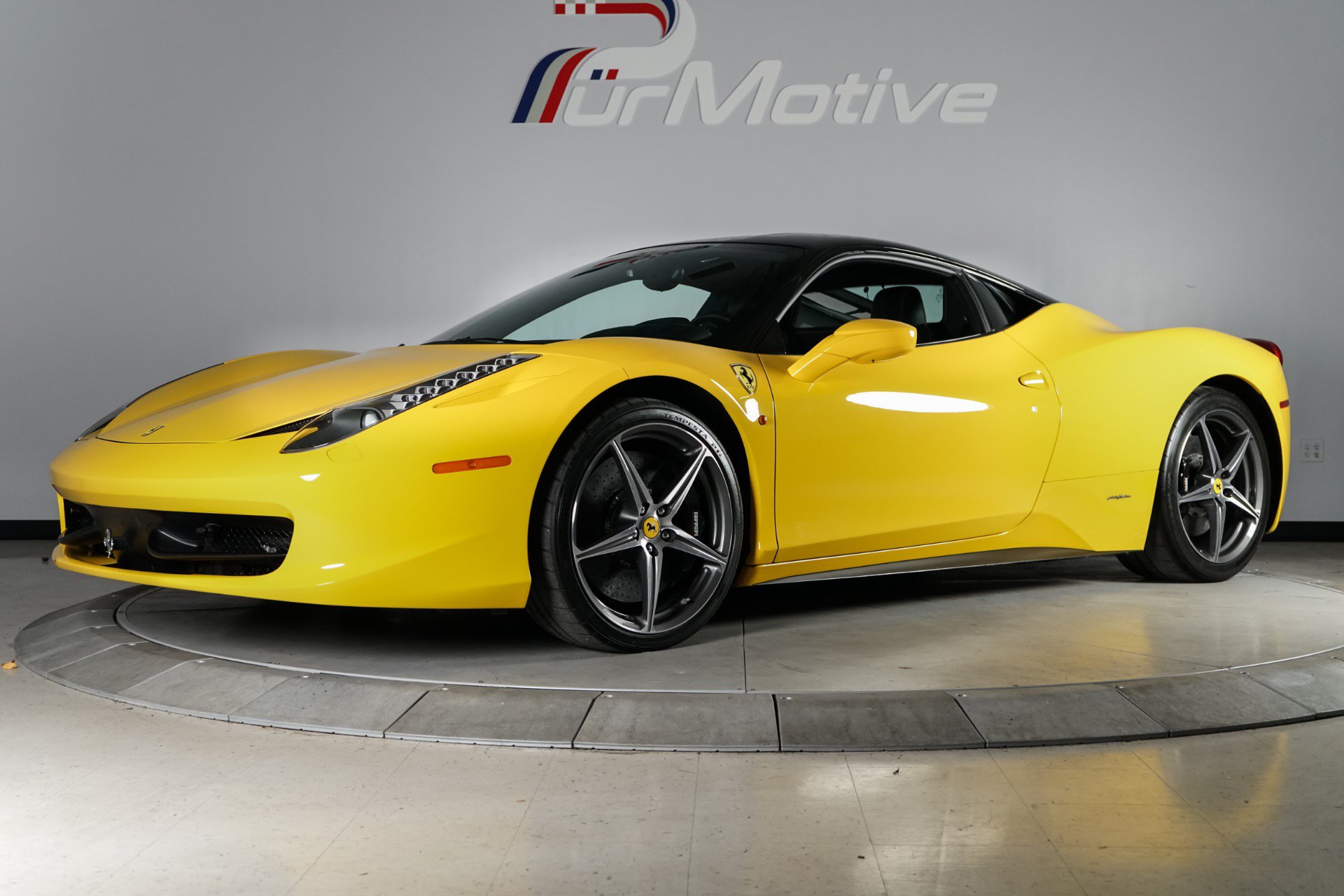 Used 2011 Ferrari 458 Italia Coupe RWD image 1
