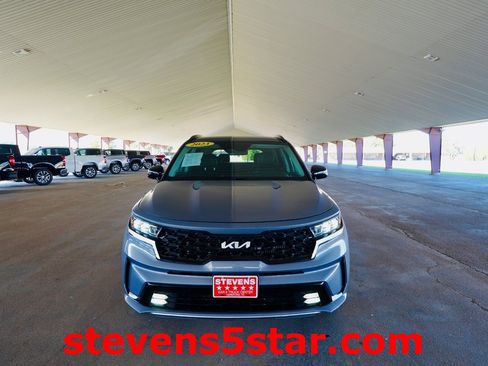 Used 2023 Kia Sorento SX image 3