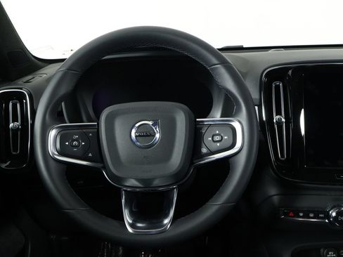 Certified 2023 Volvo C40 P8 Recharge Plus w/ Climate Package AWD/4WD image 8