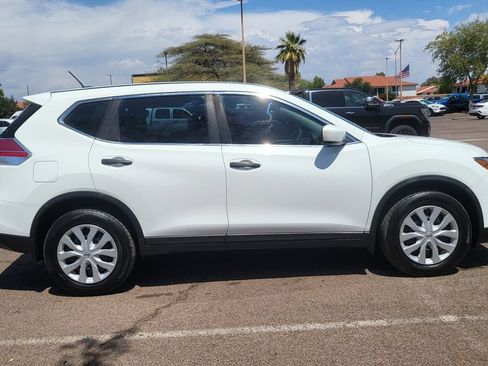 Used 2016 Nissan Rogue S FWD image 12