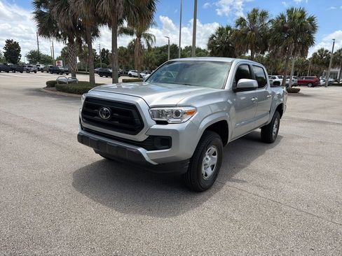 Used 2022 Toyota Tacoma SR w/ SR Convenience Package RWD image 1