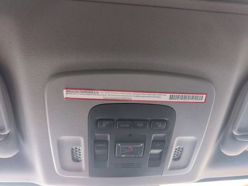 Used 2022 Toyota Camry SE w/ Convenience Package FWD image 24