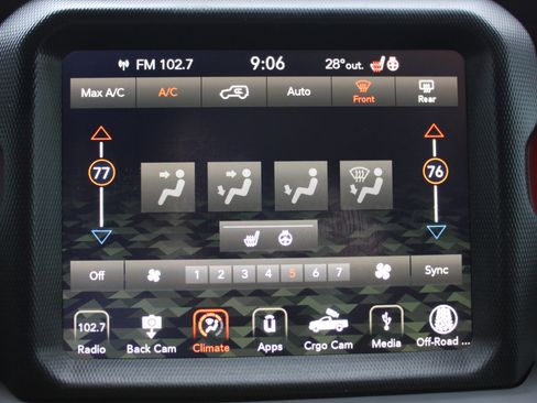 Used 2018 Jeep Wrangler Unlimited Rubicon image 29