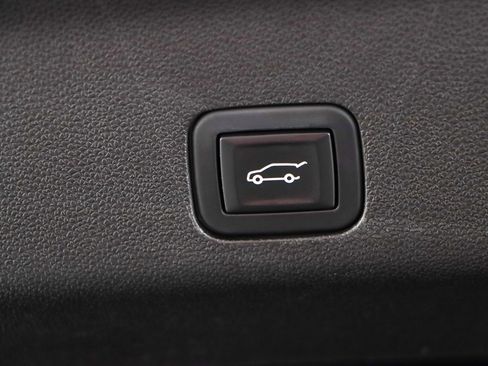 Used 2023 GMC Yukon AT4 w/ AT4 Premium Plus Package AWD/4WD image 35