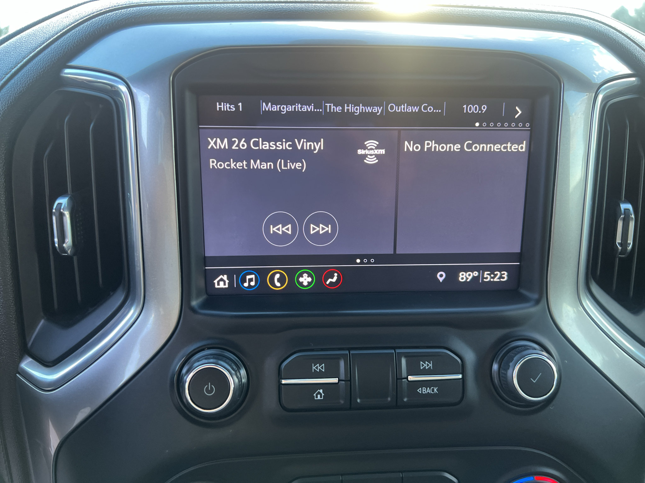 Used 2019 Chevrolet Silverado 1500 LT w/ All-Star Edition AWD/4WD image 15