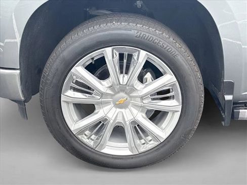 Used 2024 Chevrolet Silverado 1500 High Country w/ High Country Premium Package image 24