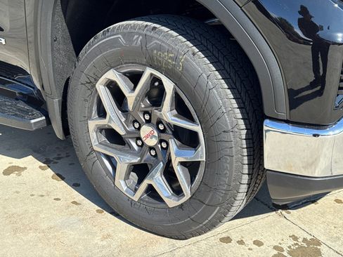 New 2026 GMC Sierra 1500 SLT w/ SLT Premium Plus Package image 6