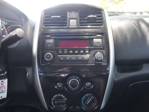 Used 2015 Nissan Versa Note SV FWD image 34