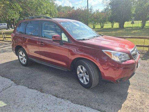Used 2014 Subaru Forester 2.5i Premium w/ All-Weather Package AWD/4WD image 2